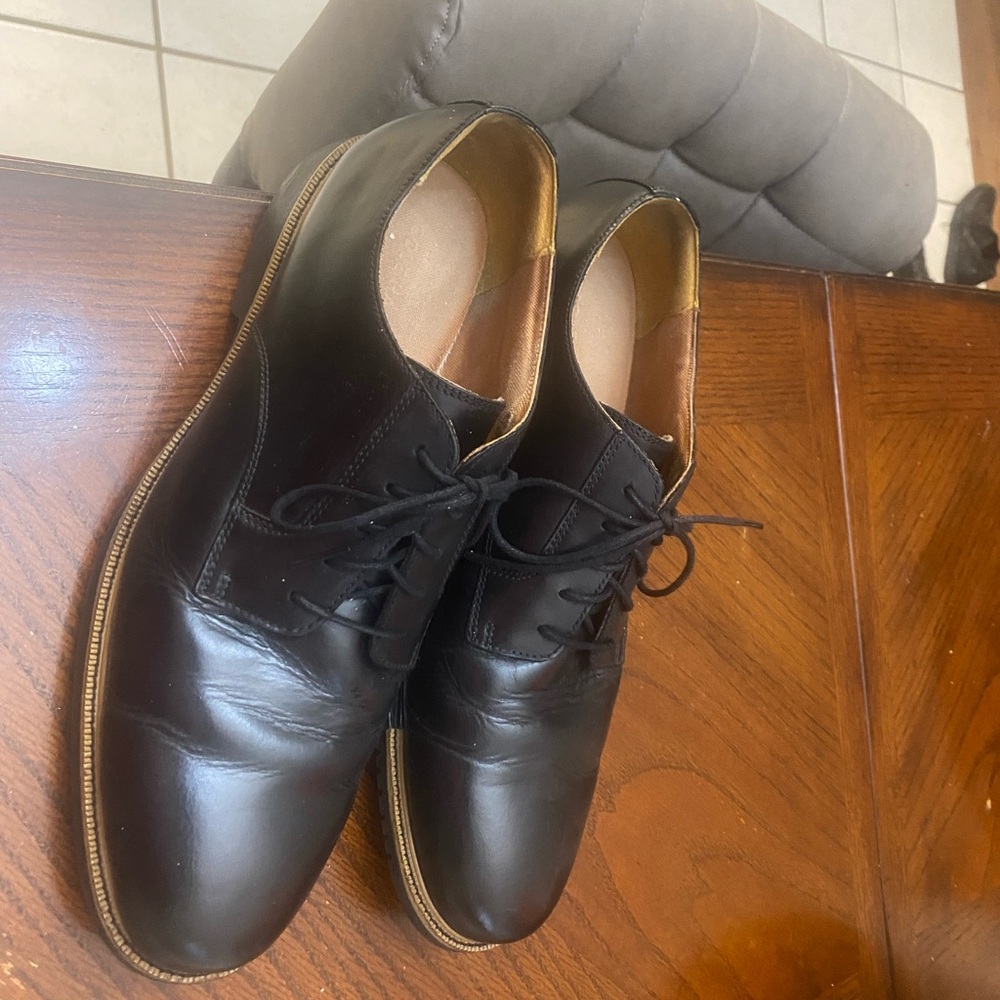 Used Shoes Good condition.